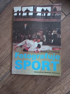 Książka " Fotografuje sport "