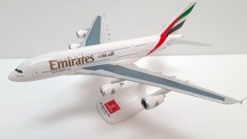 Model samolotu Airbus A380-800 Emirates!