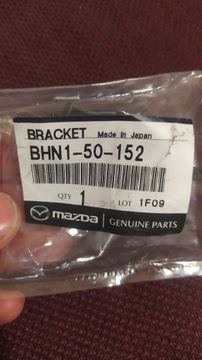 Mazda OE BHN150152 - Wspornik 