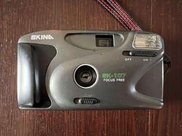 Klasyczny aparat fotograficzny SKINA SK-107