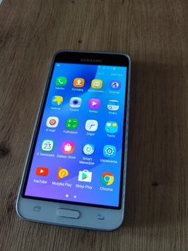 Samsung Galaxy J3 8GB Biały Ładny Stan .
