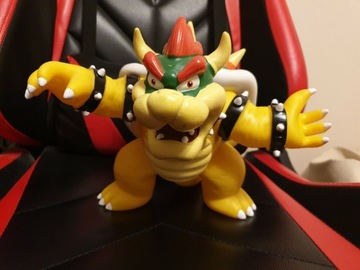 Bowser figurka