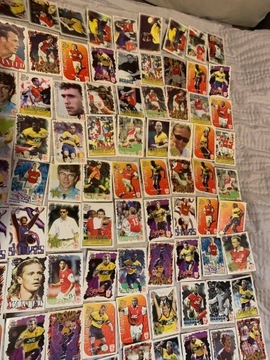 165 kart Futera Arsenal z 1999 roku