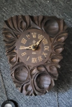 Stary drewniany zegar wiszący 