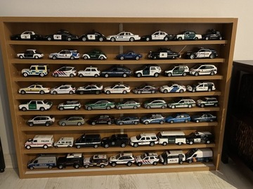 Kolekcja 82 samochodów policyjnych Police model