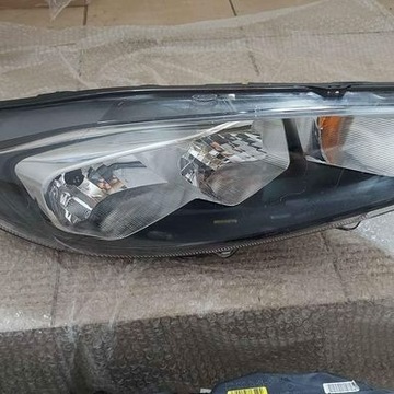 LAMPA PRZÓD LEWA Ford Fiesta MK7 lift 