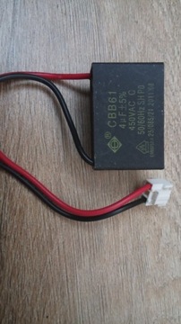 Kondensator rozruchowy CBB61 4uF wtyk 3pin