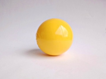 Piłka do żonglowania żółta 6cm