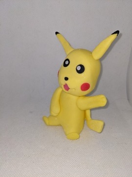 Figurka na tort. Pokemon. Pikachu. 