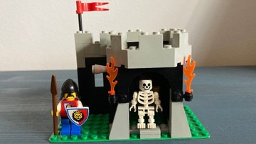Oryginalne zestawy LEGO Skeleton Surprise (6036)