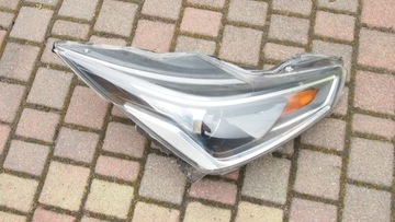 LAMPA PRAWA REFLEKTOR PRAWY TOYOTA AYGO II B4 LIFT