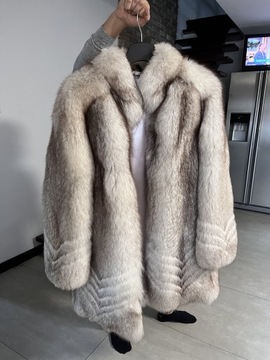 Płaszcz z futra lisa 