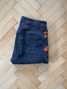 Spodnie jeansowe Zara damskie haft