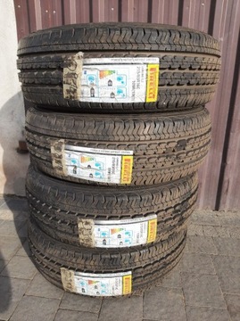 Opony nowe  Pirelli  215/65/16 C  Wzmacniane 