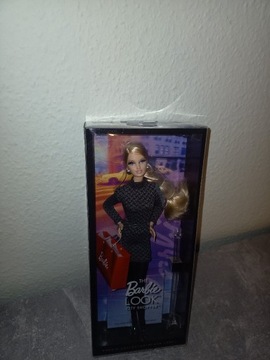 Barbie collector The Look City shopper blond NRFB 
