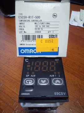 Regulator temperatury OMRON E5CSV-R1T-500