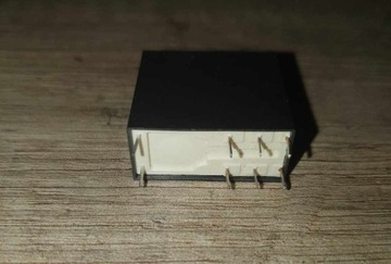 Przekaźnik Elektromagnetyczny Relpol 250V 8A