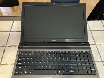 Laptop ACER ASPIRE 5560