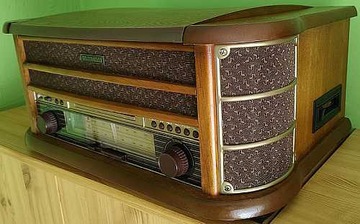 RADIO RETRO I TEŻ NOWOCZESNE