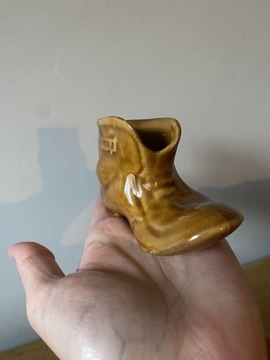 Ceramiczny but Otmęt sygnowany Tułowice