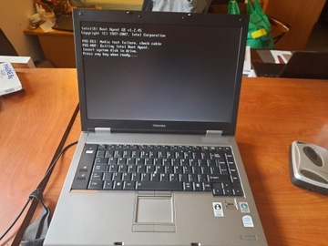 laptop Toshiba 15 cali 