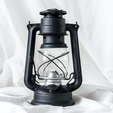 ODNOWIONA LAMPA NAFTOWA MEVA 863