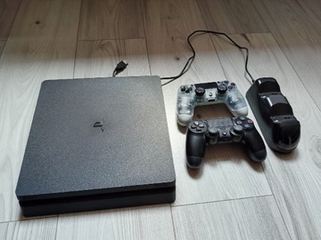 Konsola Sony Playstation 4 Slim