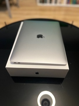 MacBook Air (Retina, 13-inch, 2020) 1,1 GHz i3 8GB