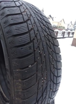 Opony zimowe KUMHO WinterCraft Ice Wi51 205/55r16