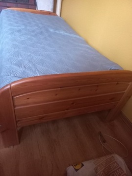 Łóżko drewniane stan bardzo dobry