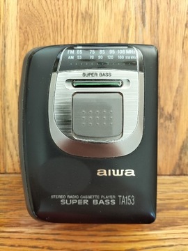 Walkman Aiwa Super Bass TA153 z radiem. Słuchawki 