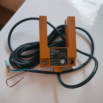 Przełącznik fotoelektr Omron E3S-GS3B4 12-24VDC