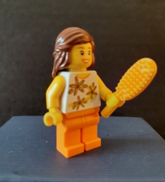 Lego Minifigurka City Dziewczyna Ze Szczotką