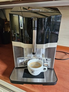Ekspres Siemens EQ.3 cappuccino
