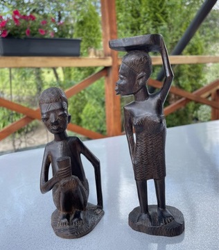 Ręcznie robione figurki z drewna hebanu //Kenia