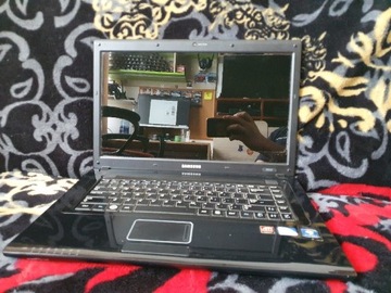 Laptop Samsung R522