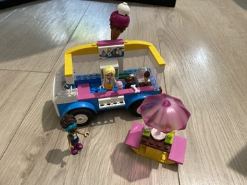 Zestaw klocków LEGO Friends 41715 Furgonetka z lodami