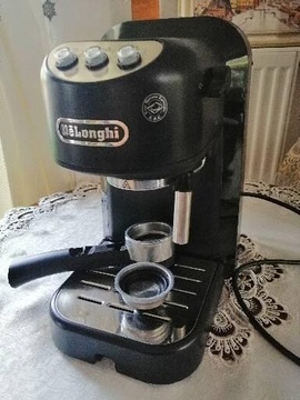 Ekspres kolbowy do kawy DeLonghi 