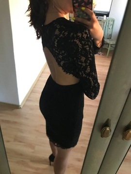 Koronkowa czarna sukienka / Dekolt na plecach