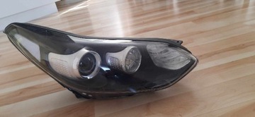 Lampa przednia Kia Sportage 4