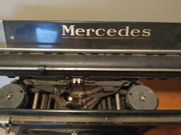 Maszyna do pisania Mercedes 