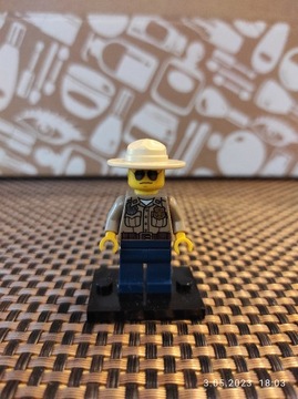 LEGO Minifigurka City Straż leśna