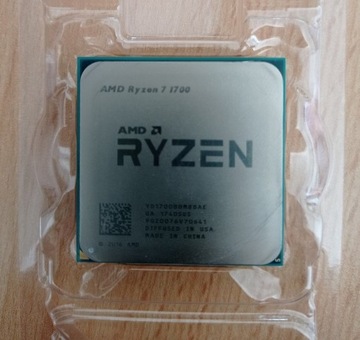 Procesor AMD Ryzen 7 1700 8 rdzeni 