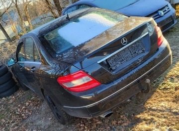 Klapa pokrywa bagażnika Mercedes W204 sedan C197