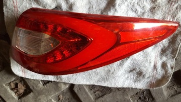 LAMPA TYLNIA PRAWA LIFT Hyundai ix35 