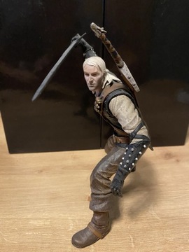 Unikatowa figurka Geralt z Rivii Wiedźmin 1 + GRA