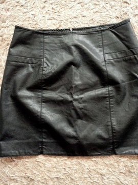 Czarna spódnica skóra mini Reserved rozmiar 42