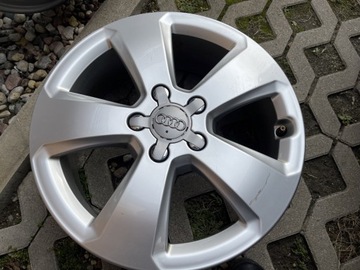 4x Audi OEM 17x6 5x112 ET48 57.1 8V0601025C