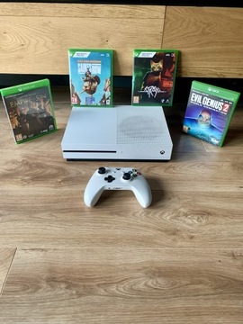 Xbox One S 1TB + Pad + 4 gry + Okablowanie