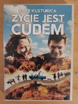 Życie jest cudem - Emir Kusturica